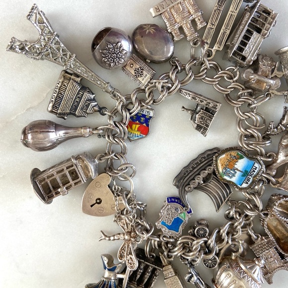 Vintage sterling silver travel charm bracelet 29 moving opening heart padlock - Picture 2 of 6